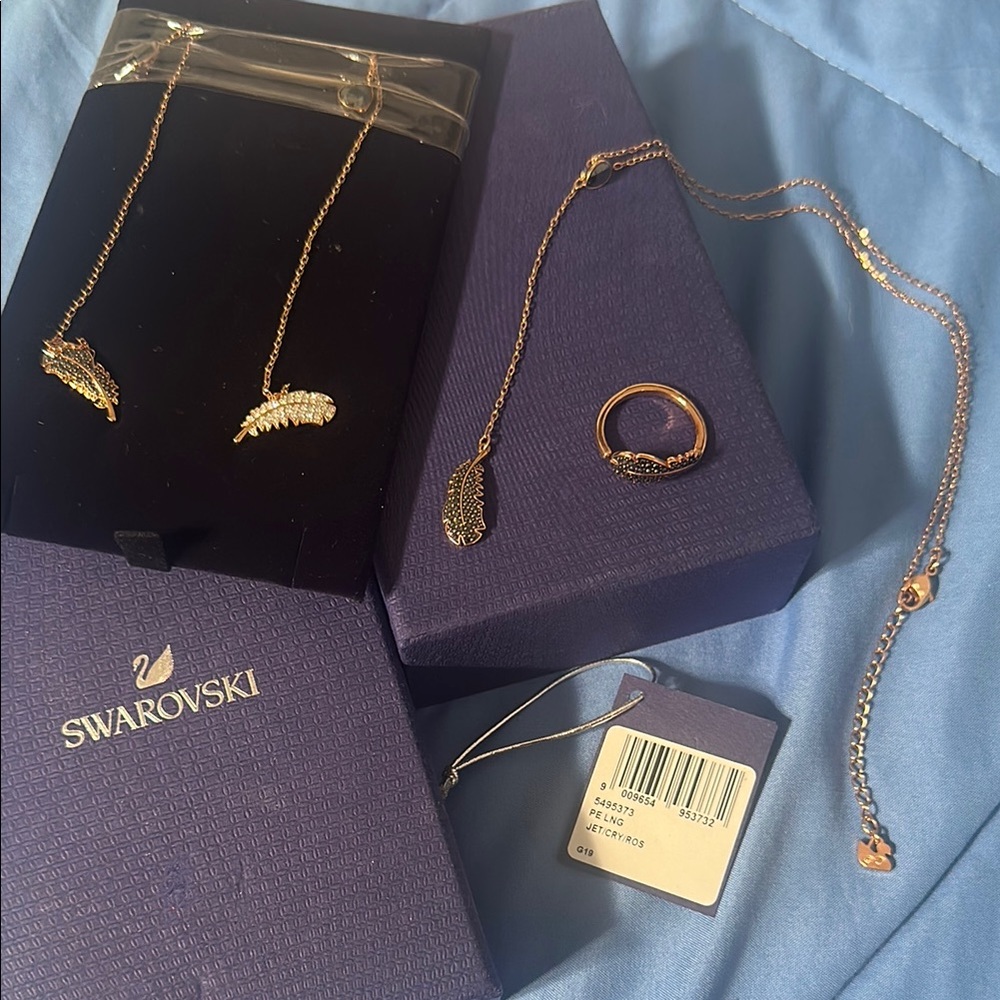 Swarovski Gold Earrings with Crystal Elegance